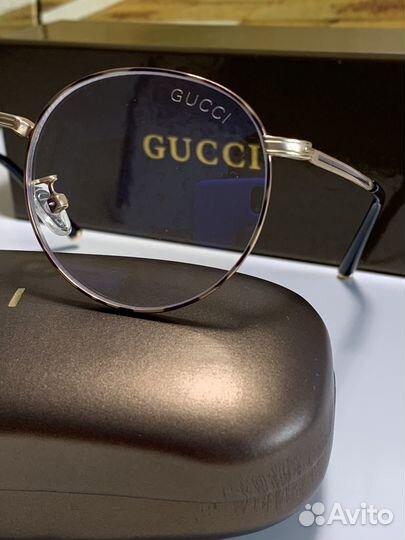 Солнцезащитные очки Gucci