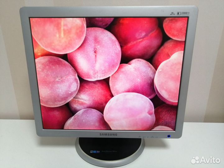 Монитор Samsung SyncMaster 961Bf