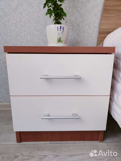 Тумба прикроватная бу