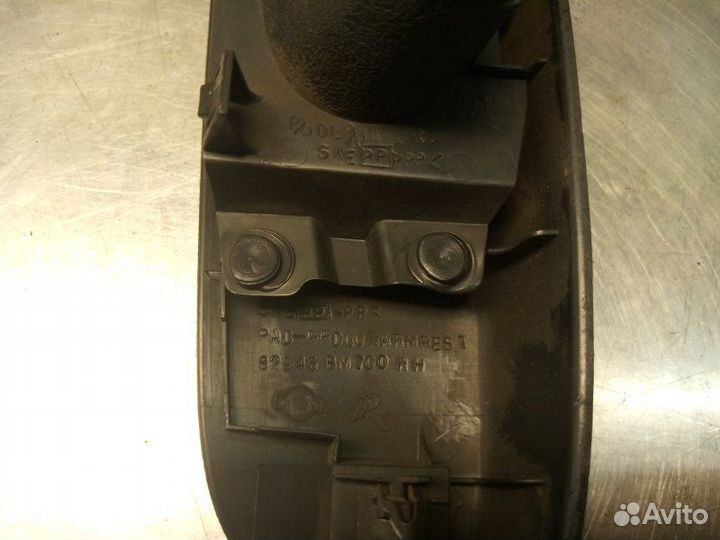 Накладка обшивки двери задняя правая Nissan Almera