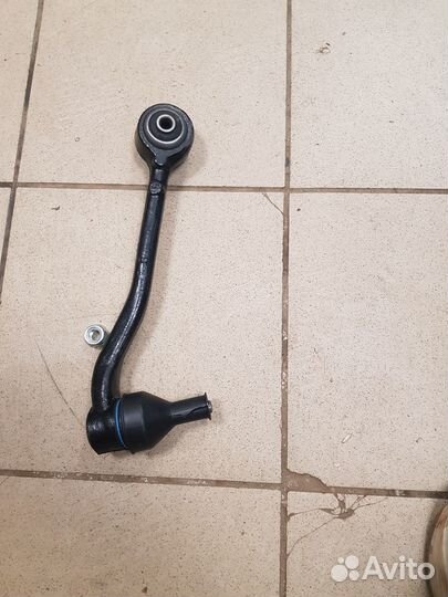 Рычаг передний нижний правый задний BMW X5 00