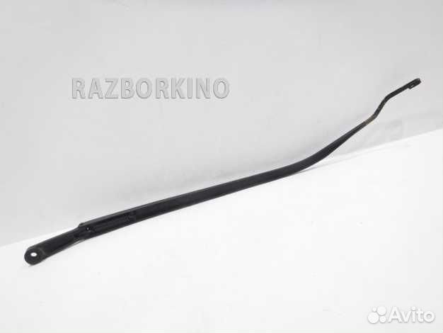 Поводок стеклоочистителя передний