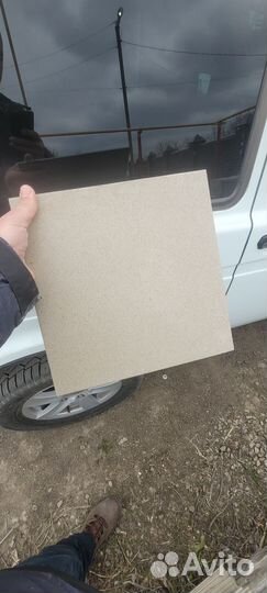 Плитка напольная бу