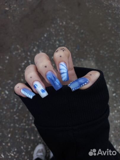 Наращивание ногтей на дому