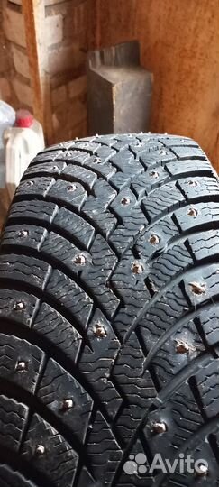 Pirelli Ice Zero 2 215/65 R16 102T