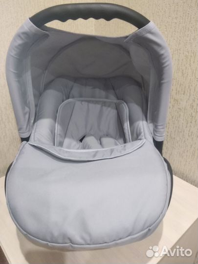 Продам коляску 3 в 1