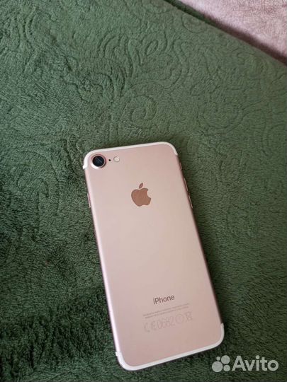 Телефон iPhone 7 32g