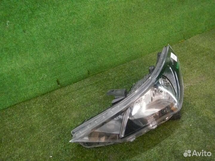 Фара левая Hyundai Solaris