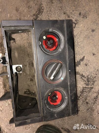 Блок управления печки Audi 80 b3