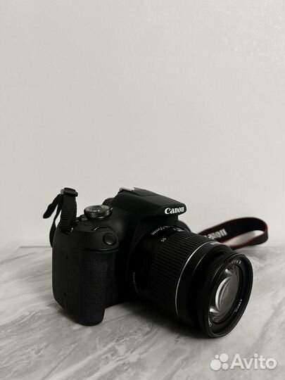 Зеркальный фотоаппарат canon 2000d