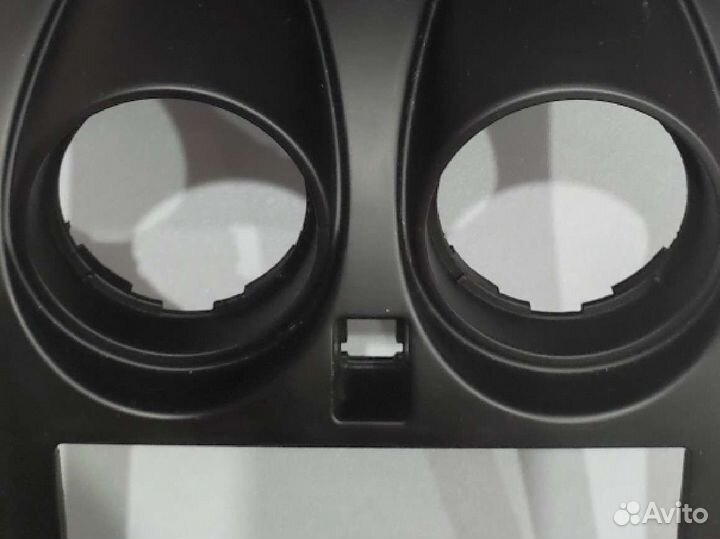 Рамка для магнитолы nissan