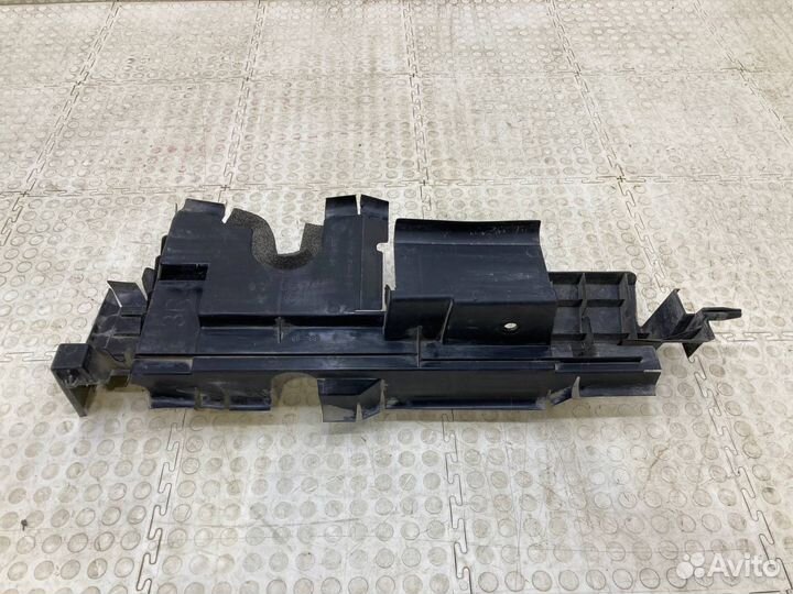 Дефлектор радиатора Toyota Rav4 XA50 2018