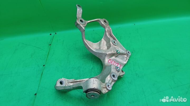 Кронштейн передней подвески для Honda Civic 5D