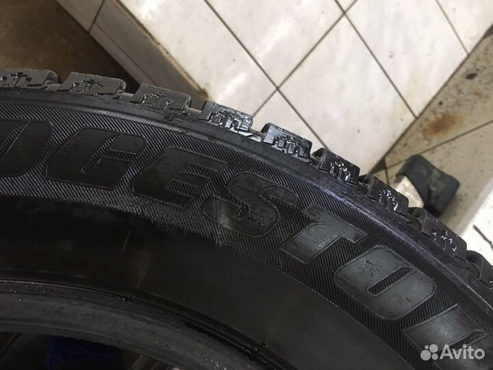 Bridgestone Ice Cruiser 7000 225/65 R17