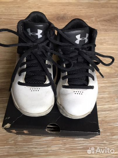 Кроссовки underarmour оригинал 27 p