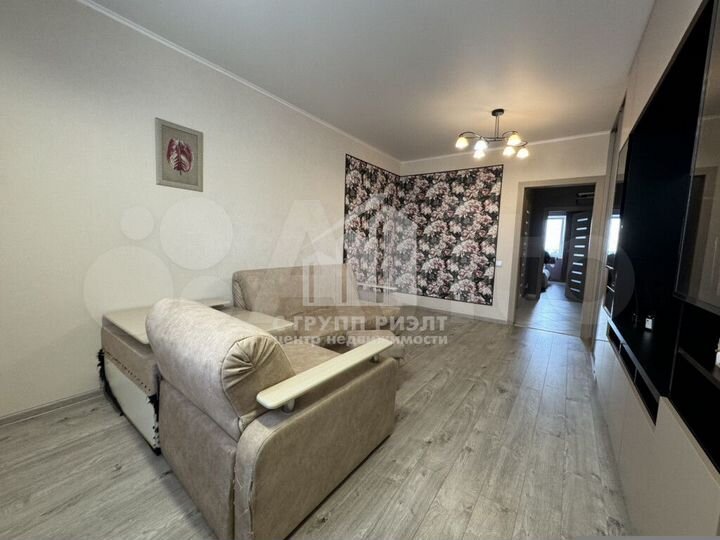 2-к. квартира, 60 м², 8/10 эт.