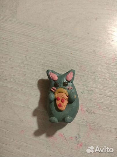 Фигурка из пластилина пушин