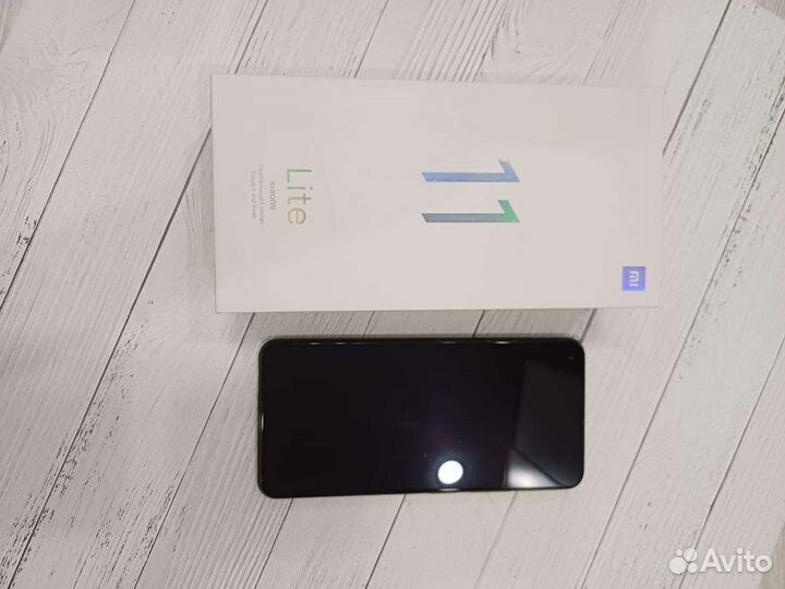 Xiaomi Mi 11 Lite, 8/128 ГБ