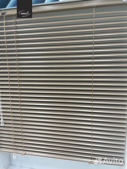 Автоматические жалюзи горизонтальные