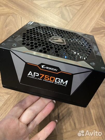 Блок питания gigabyte