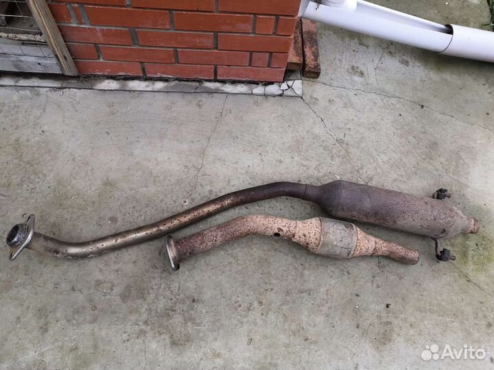 Средняя часть глушителя Toyota Corolla E120