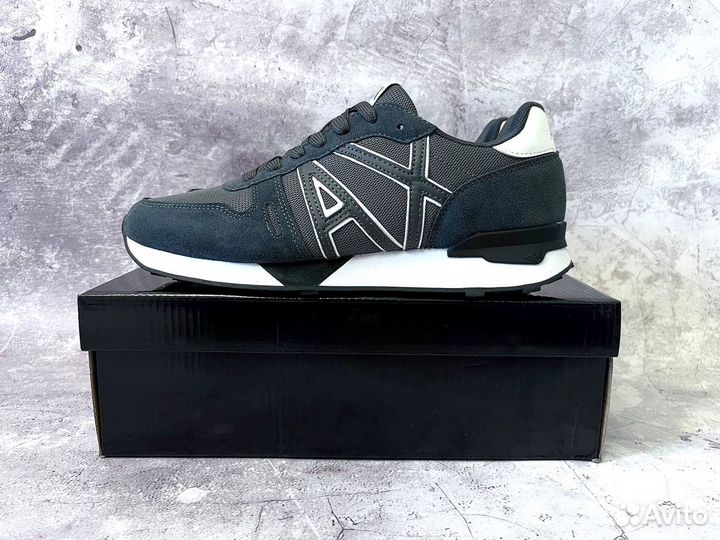 Кроссовки Armani осенние