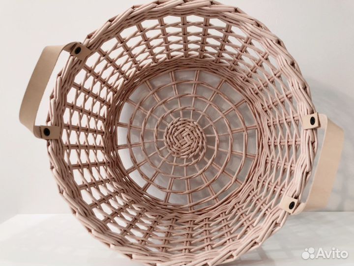 Корзина плетеная