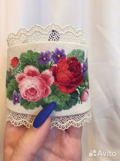 Вышитый браслет- манжета