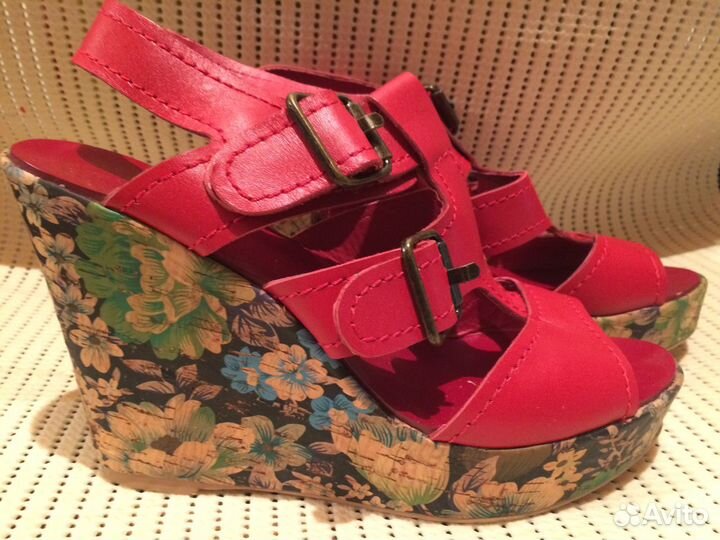 Босоножки Kikers 38р женские кожа оригинал