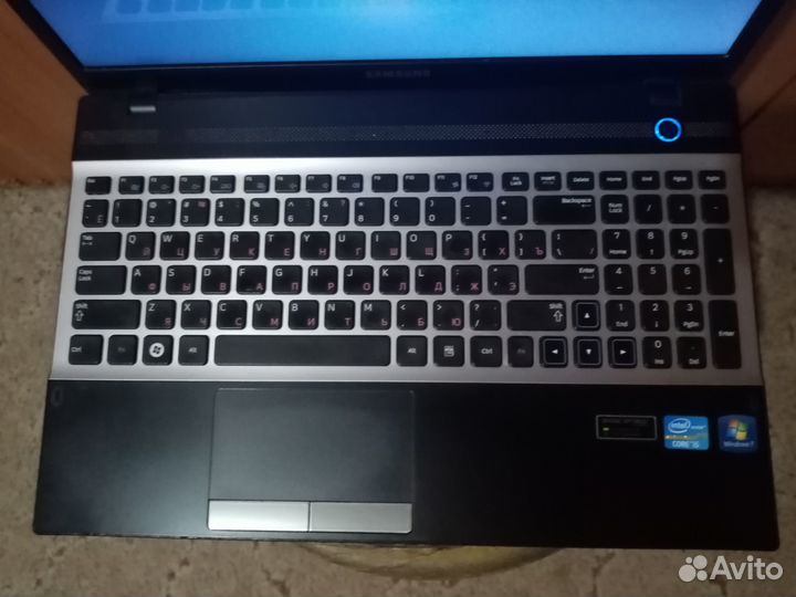 Ноутбук Samsung NP300V5A