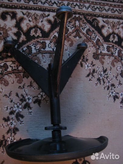 Стул для пианино. Карболит