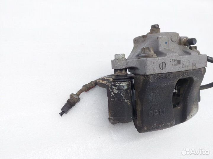 Суппорт тормозной передний левый Kia Optima 4 JF