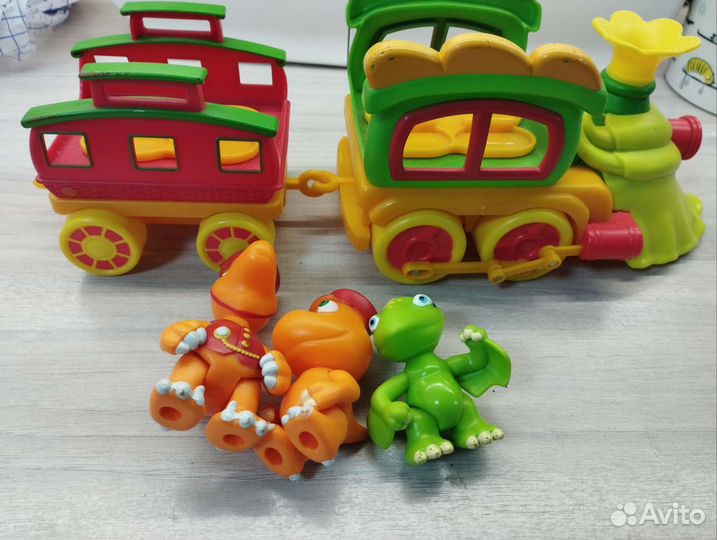 Поезд динозавров