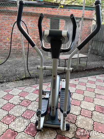 Эллиптический тренажер torneo