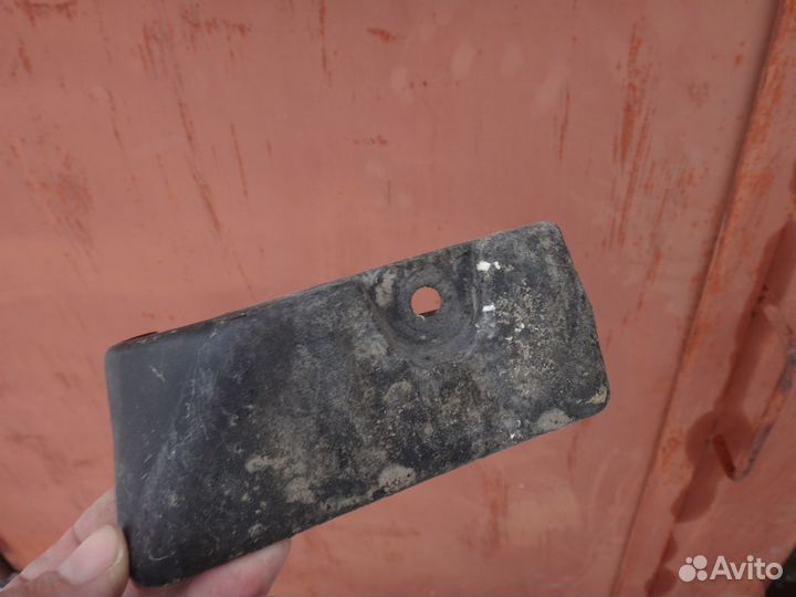 Соната Брызговик задний левый Sonata VII 2014-19