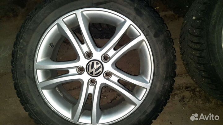 Зимние колеса на дисках штук r16 Jetta Golf Octa