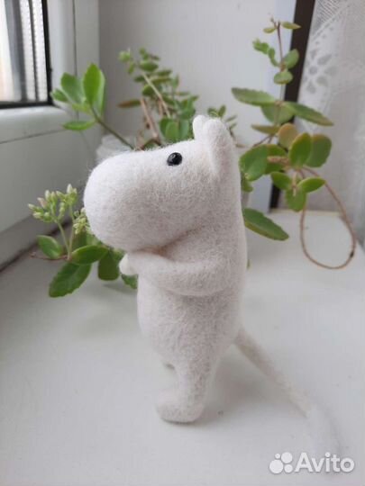 Мумий-тролль. Игрушка из шерсти