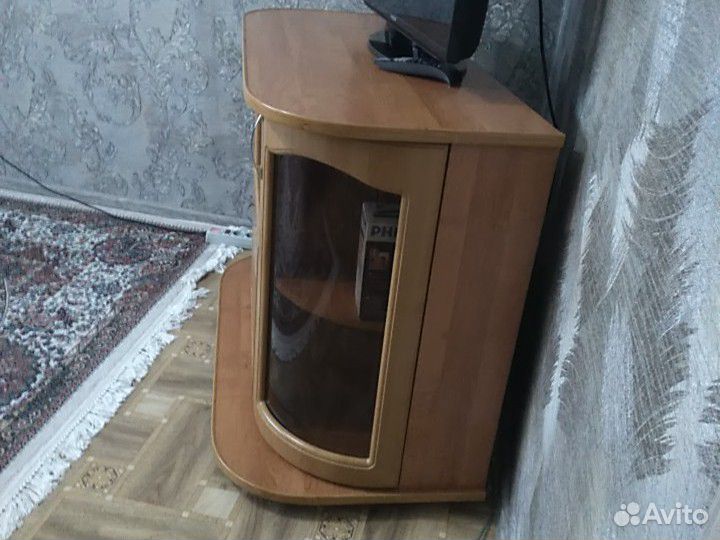 Тумба под телевизор