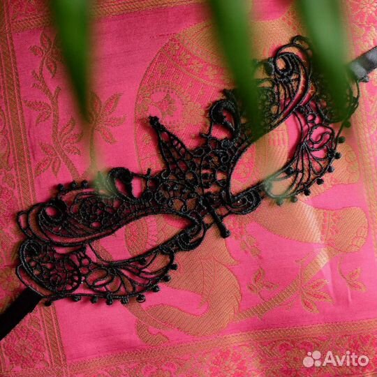 Маска маскарадная кружевная