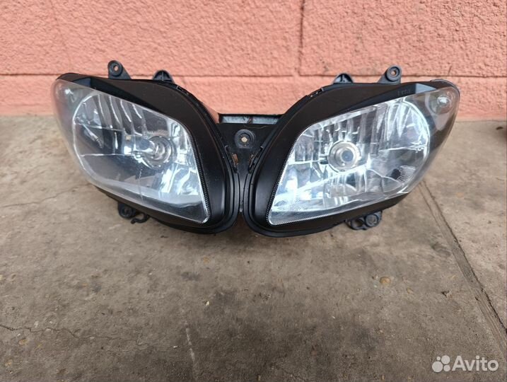 Фара yamaha r1 2002-2003