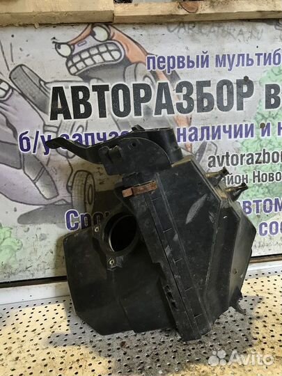 Корпус воздушного фильтра Nissan X-Trail Т30