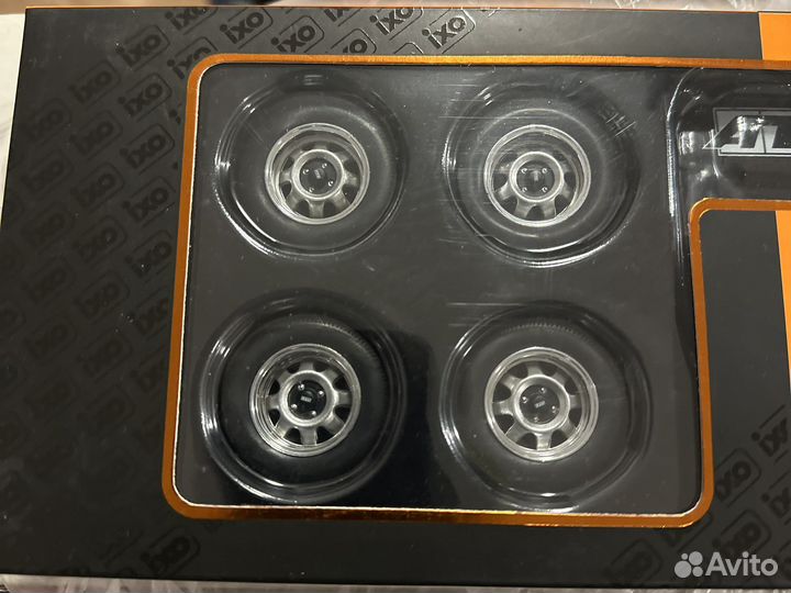 Комплект колес 