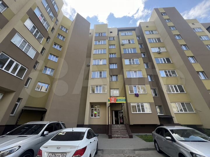 2-к. квартира, 55 м², 1/7 эт.