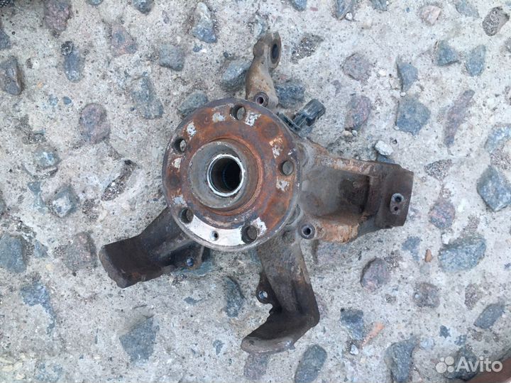 Поворотный кулак со ступицей jetta 5 golf 5skoda 5