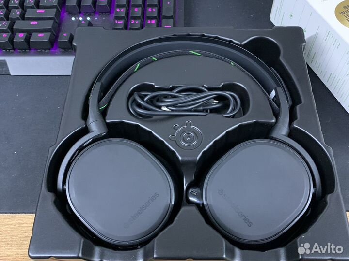 Беспроводные наушники steelseries Arctis 9X