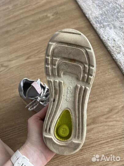 Кроссовки на девочку ecco 35