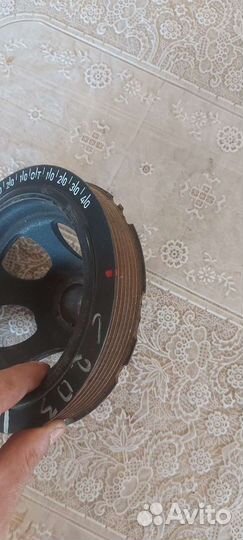 Шкив коленвала на Mercedes W203