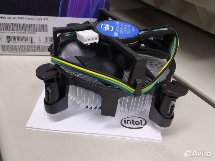 Новый боксовый кулер для процессора intel