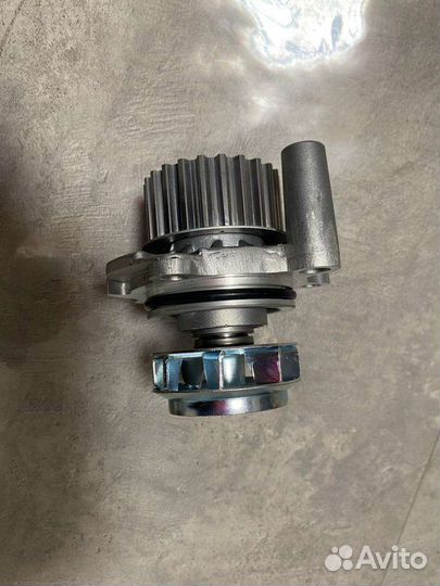 Водяная помпа Шкода Октавия