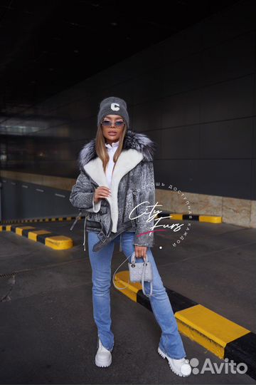 Дубленка из натуральной овчины с мехом чернобурки